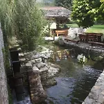 Relax Split Area With Private Jacuzzi On Terrace With Mountain View *