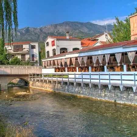 Apartment Relax Split Area With Private Jacuzzi On Terrace With Mountain View Srinjine