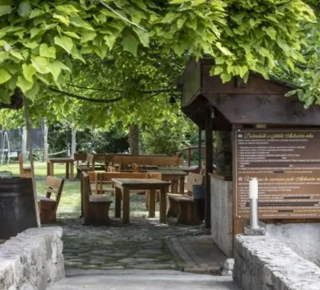 Relax Split Area With Private Jacuzzi On Terrace With Mountain View