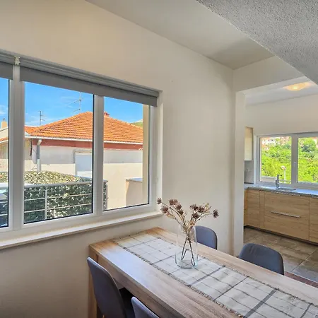 Relax Split Area With Private Jacuzzi On Terrace With Mountain View Apartment *