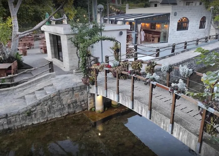 Relax Split Area With Private Jacuzzi On Terrace With Mountain View Appartamento Srinjine