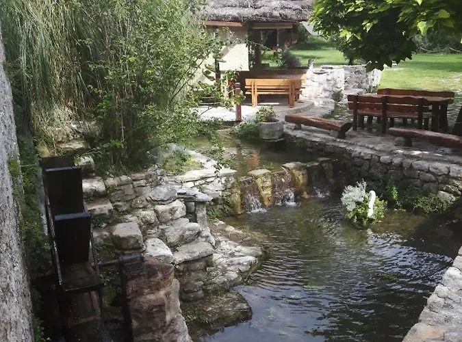 Relax Split Area With Private Jacuzzi On Terrace With Mountain View *