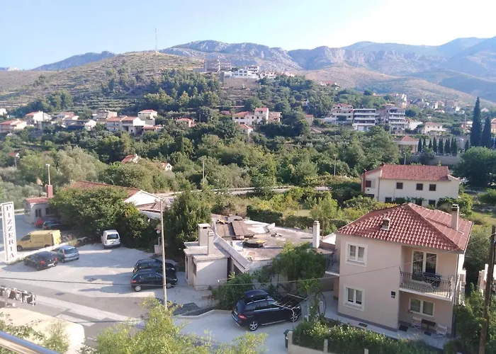 Relax Split Area With Private Jacuzzi On Terrace With Mountain View Appartamento